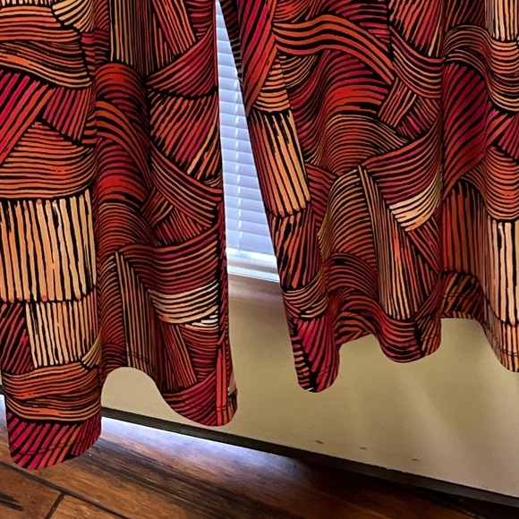 THIS IS CUTE: Today’s Jumpsuit. Wide legs. - Picture 4 of 7